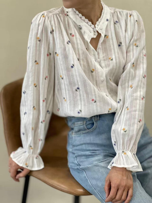 Blouse blanche brodée fleurettes
